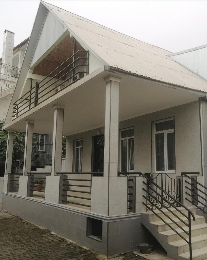 فندق David Dali House باتومي المظهر الخارجي الصورة